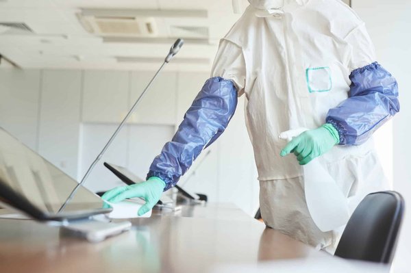 Quels sont les avantages de faire appel à un professionnel comme debarras-paris.com ?