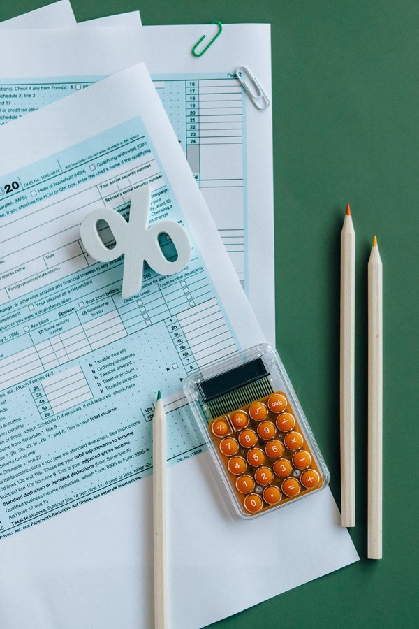 Comment déclarer et calculer l'impôt sur le revenu des entreprises ?